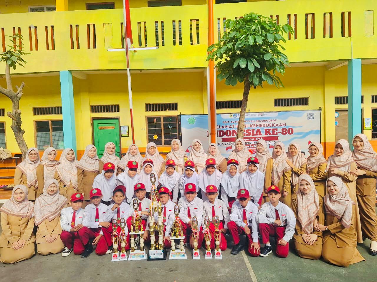 Upacara SDIT Al-Hamidiyyah Bojonggede Hari Ini Dimeriahkan Pengumuman Juara